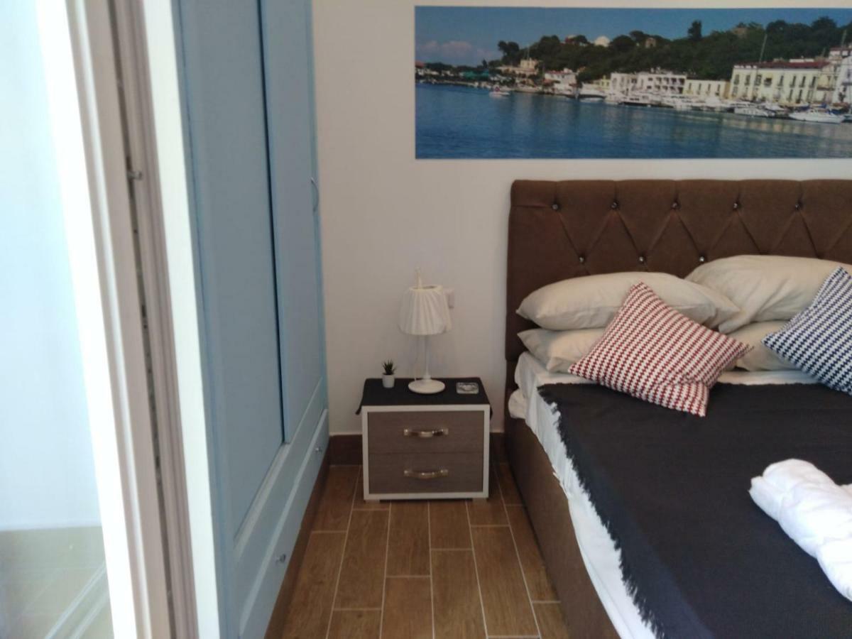 Casa Vacanze Riva Destra Ischia Buitenkant foto