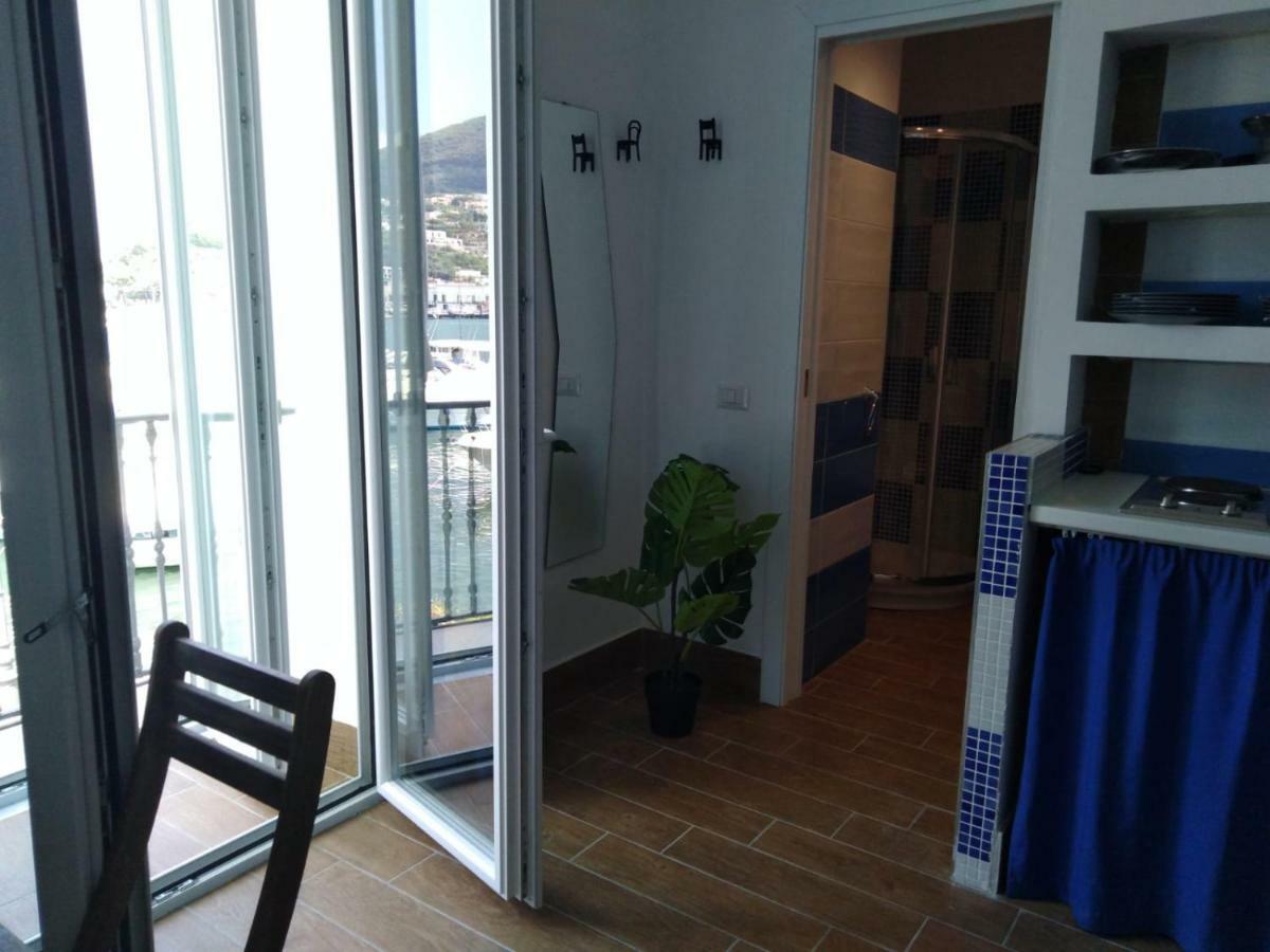 Casa Vacanze Riva Destra Ischia Buitenkant foto