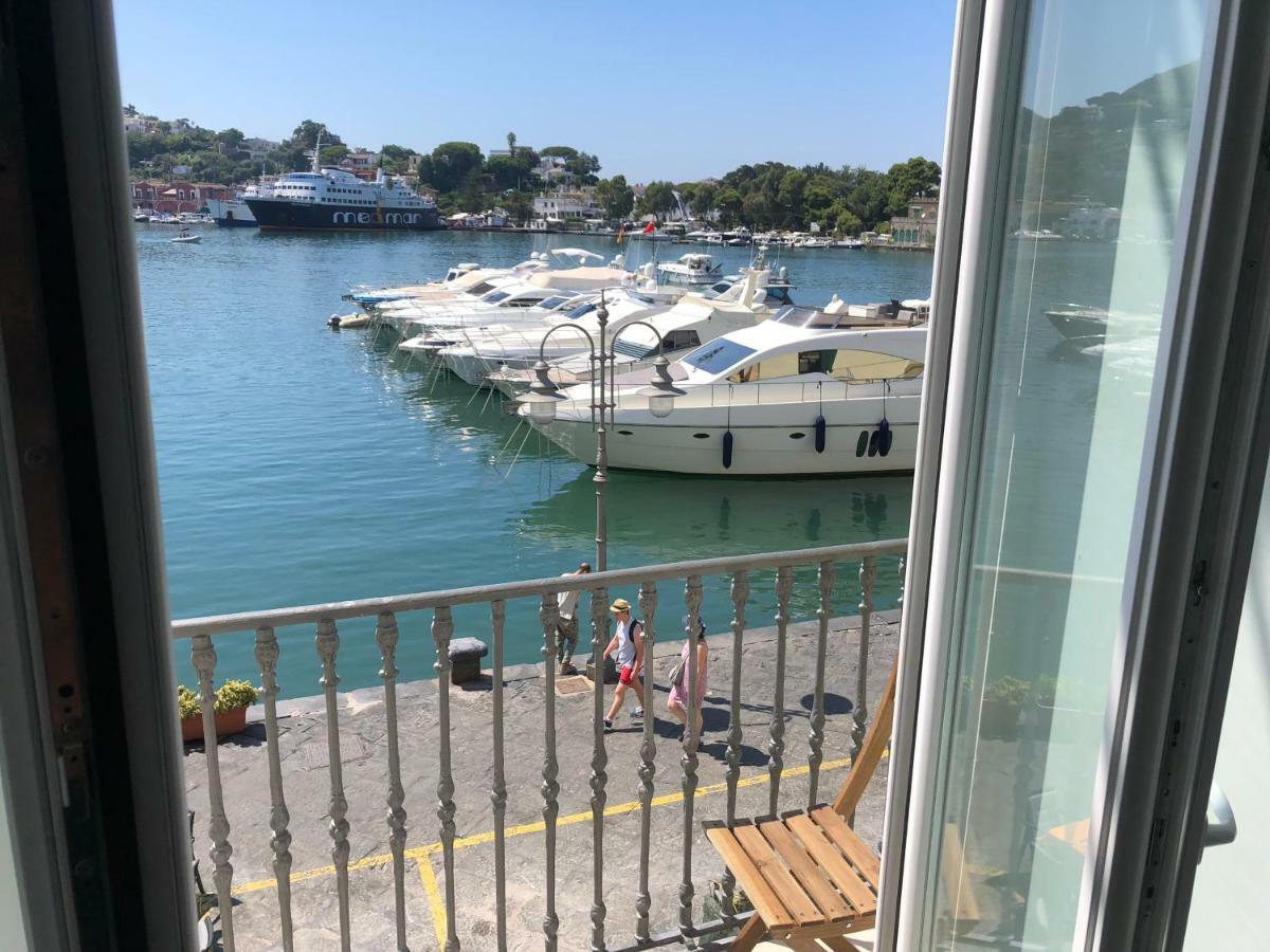 Casa Vacanze Riva Destra Ischia Buitenkant foto